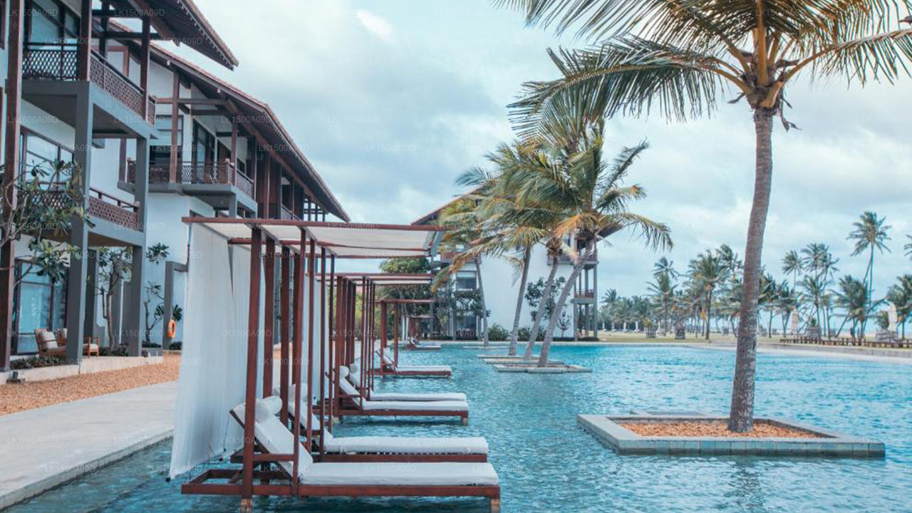 Курортный спа-отель Anantaya, Чилау