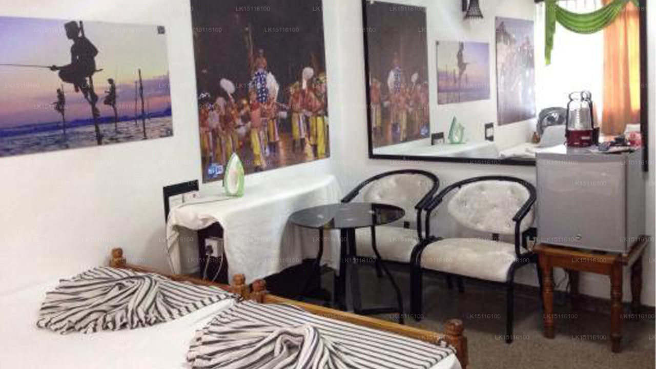 Senathilaka Guest Inn & Restaurant, Puttalam