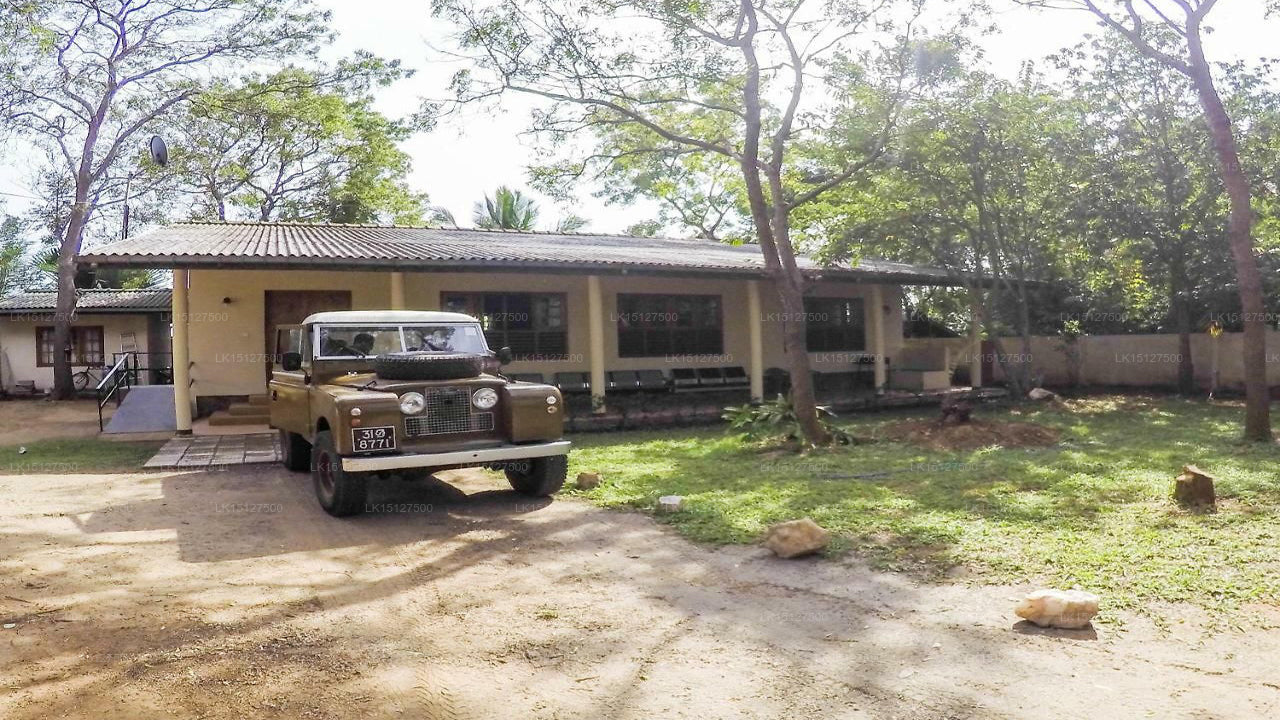 De Olifant Holiday Bungalow, Udawalawe