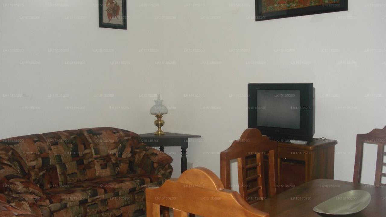 Millhomes, Ja Ela