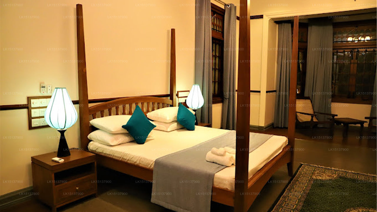 The Manor, Colombo