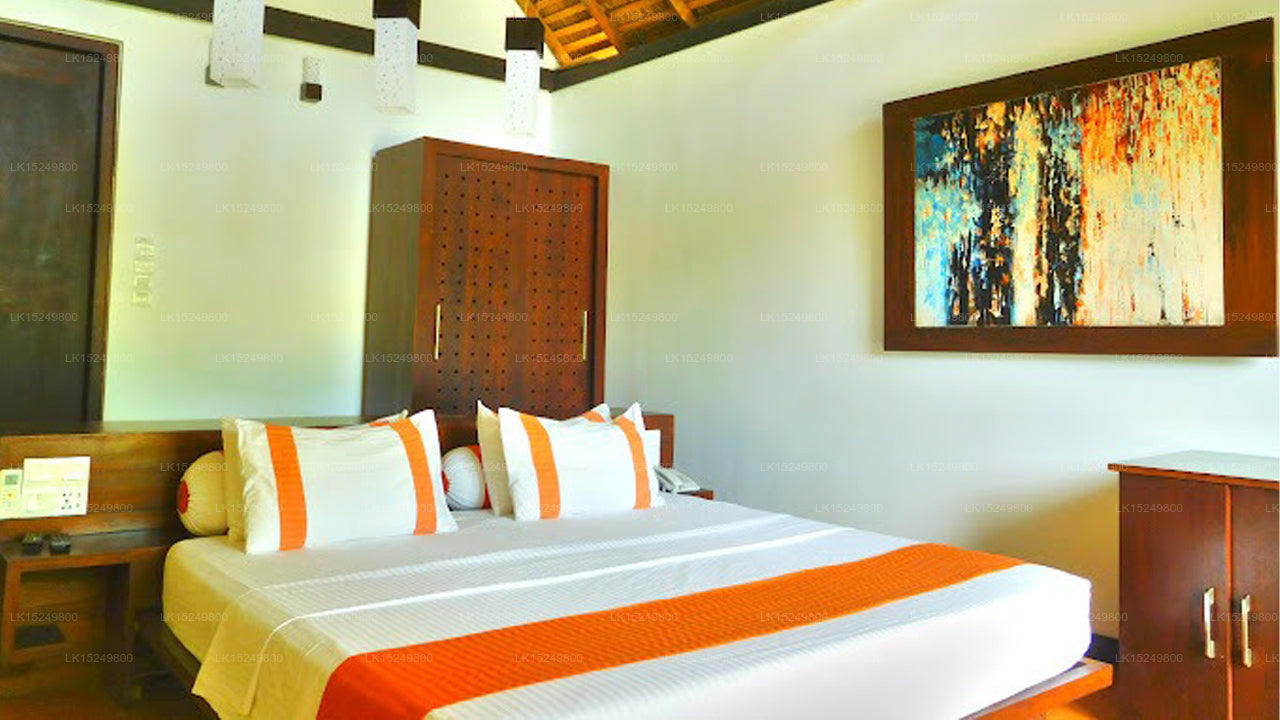 Blue Whale Beach Resort, Kalpitiya
