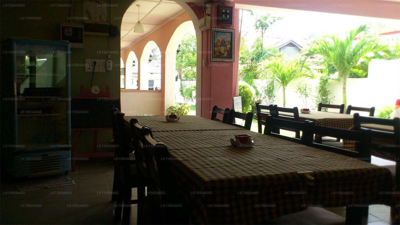 Ocean View Guesthouse, Negombo