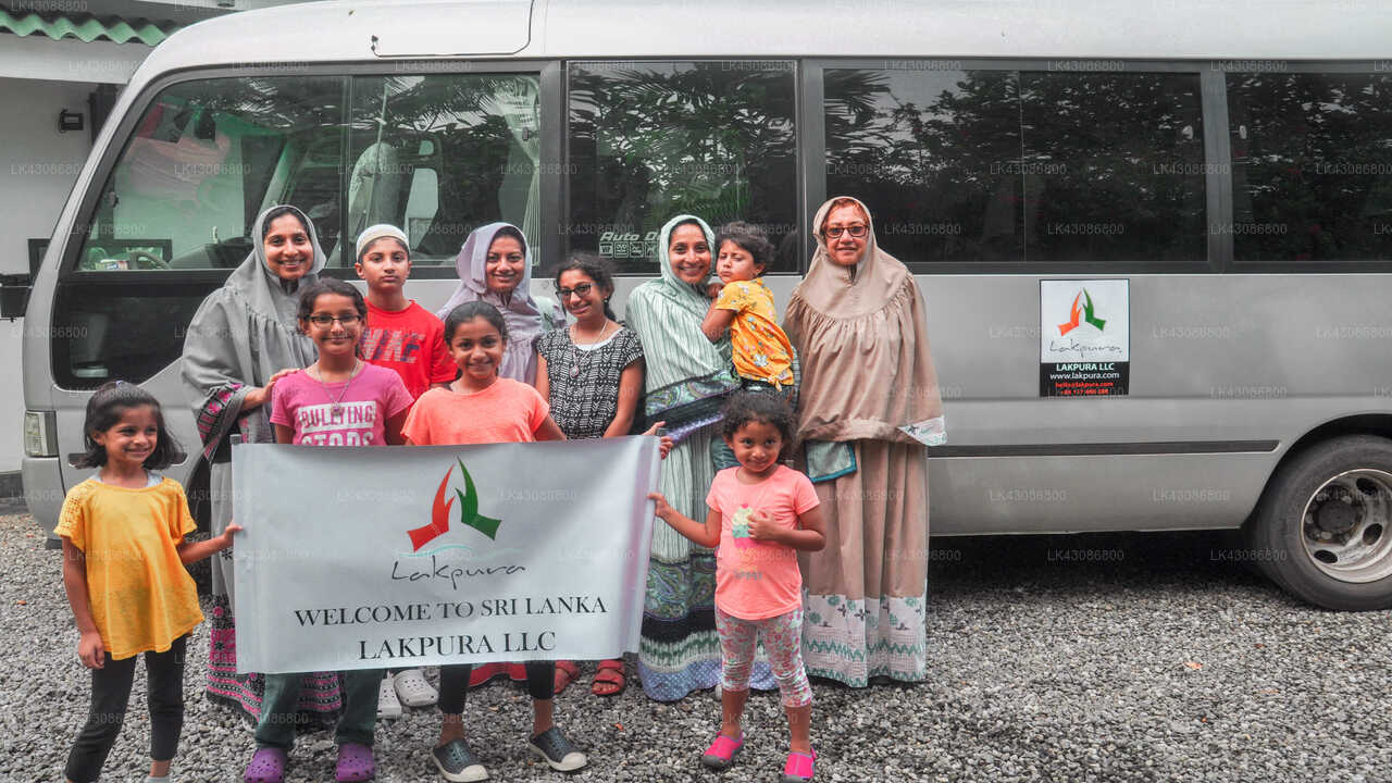 Transfer between Colombo Airport (CMB) and Wet Water Resort, Gampaha