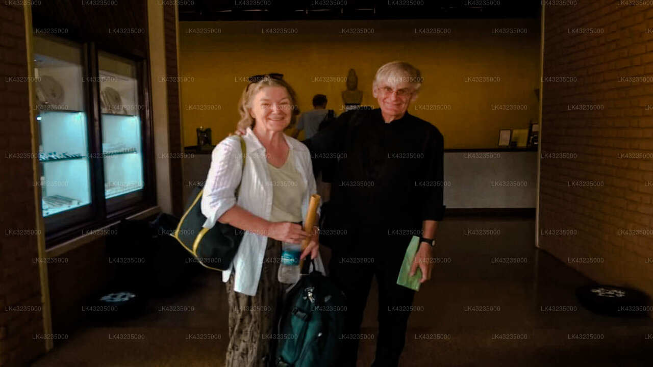 Transfer between Colombo Airport (CMB) and Hotel Sinharagama Resort and Spa, Anuradhapura