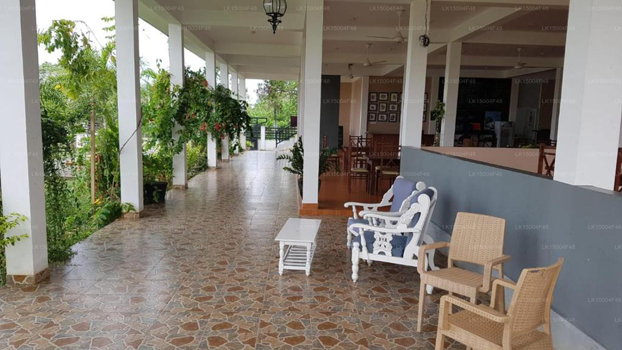 Aqua House Seafood Restaurant, Tissamaharamaya
