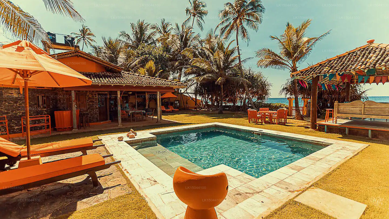 Kikili Beach, Talpe