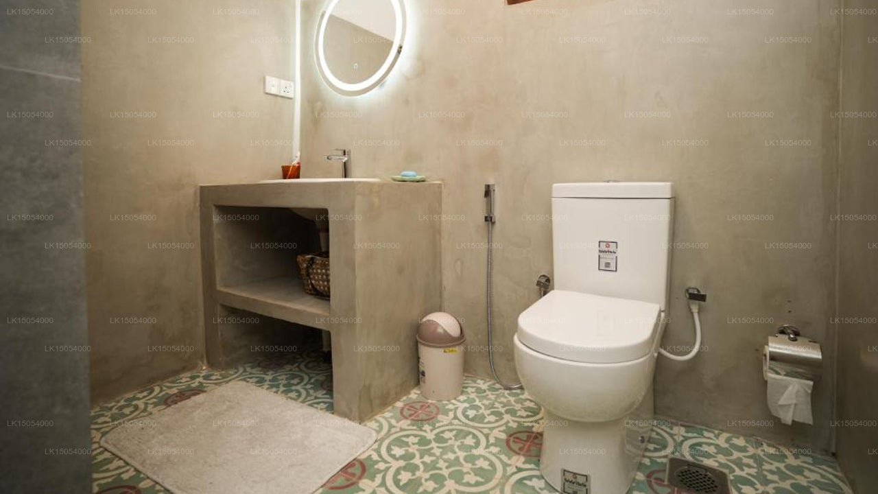 Villa Somre, Ja Ela