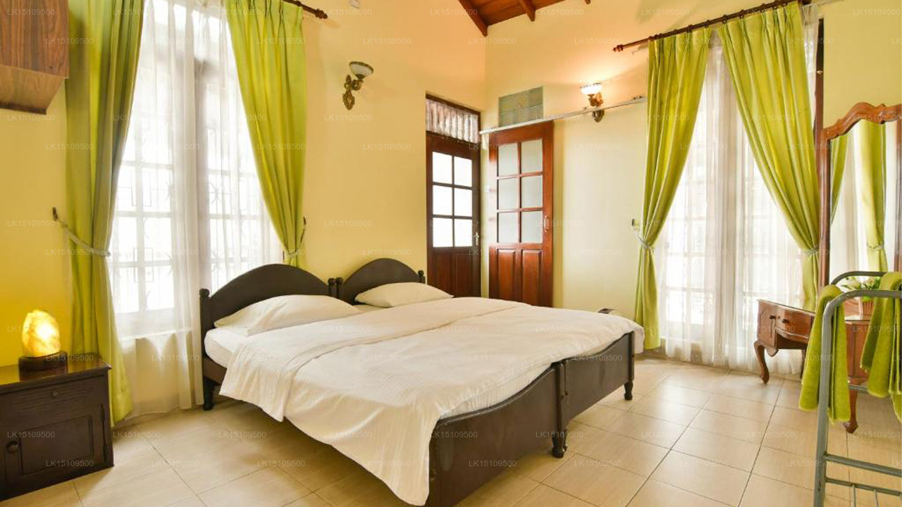 Expeditor, Kandy