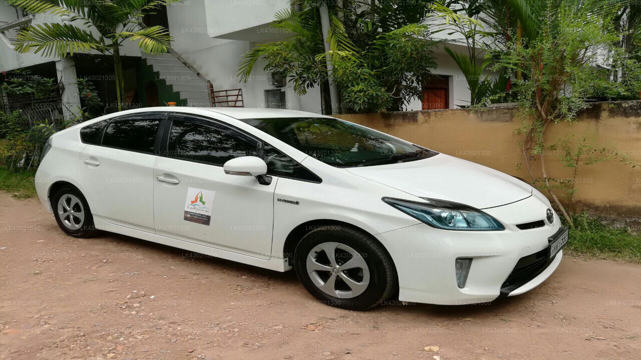 Transfer between Colombo Airport (CMB) and Berjaya Hotel Colombo, Mount Lavinia